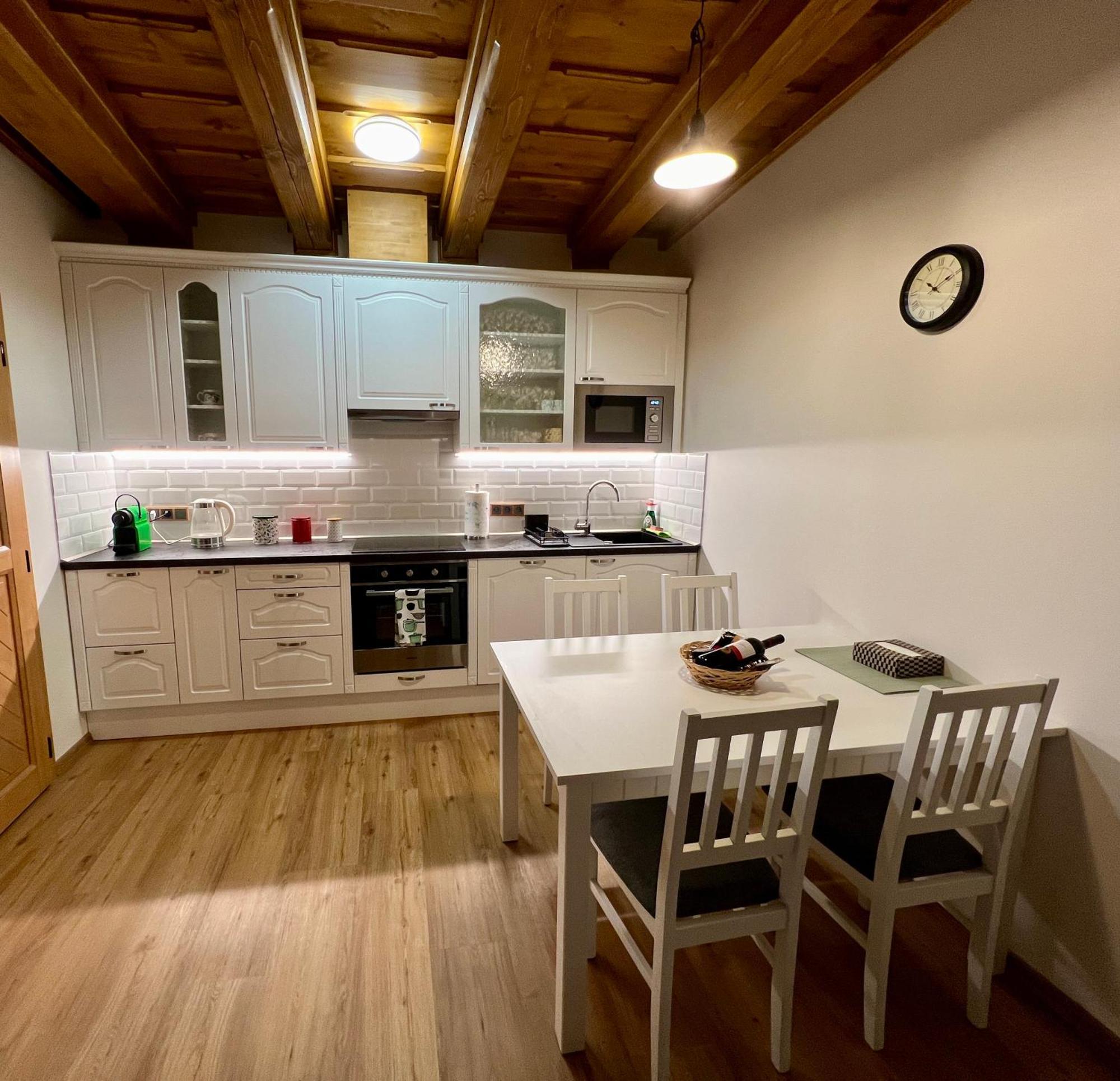 Apartman 8, Jezerne Velke Karlovice Exterior photo